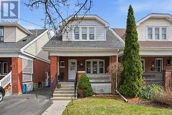 223 PARK ROW  Hamilton, ON L8K 2K4