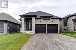5 ROSANNE CIRCLE Wasaga Beach, ON L9Z 0N4