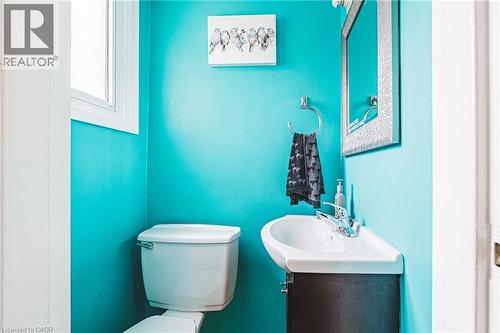 38 Glenburn Court, Hamilton, ON - Indoor Photo Showing Bathroom