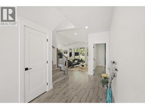 7670 Mountain Drive, Anglemont, BC 