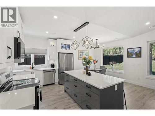 7670 Mountain Drive, Anglemont, BC 
