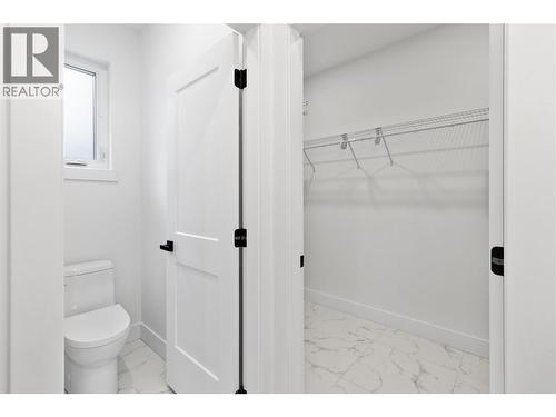7670 Mountain Drive, Anglemont, BC 