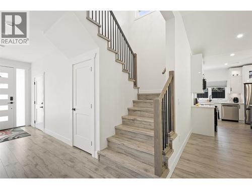 7670 Mountain Drive, Anglemont, BC 