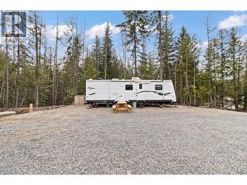 7670 Mountain Drive, Anglemont, BC 