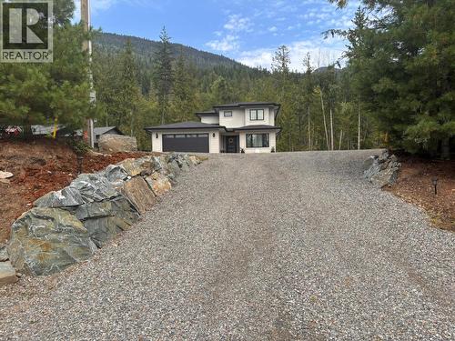7670 Mountain Drive, Anglemont, BC 