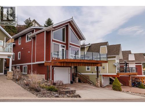 6930 Barcelona Drive  Kelowna, BC V1Z 3R8