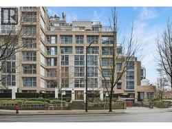 303 1388 HOMER STREET  Vancouver, BC V6B 6A7
