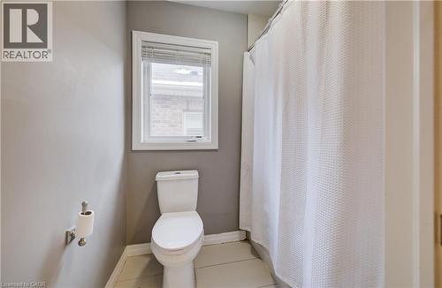 268 Evens Pond Crescent, Kitchener, ON - Indoor Photo Showing Bathroom