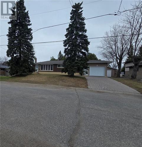 4 Janmar Court  Sudbury, ON P3E 4M5