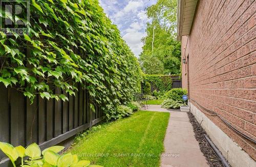 1100 Feeley Court, Mississauga, ON - Outdoor