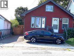 MAIN LEVEL - 4765 SIXTH AVENUE Niagara Falls, ON L2E 4T6