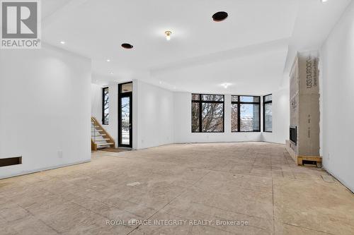 112 Queen Elizabeth Drive, Ottawa, ON - Indoor Photo Showing Other Room