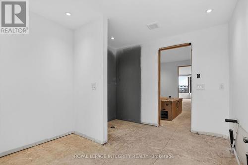 112 Queen Elizabeth Drive, Ottawa, ON - Indoor Photo Showing Other Room