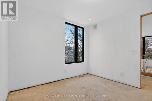 112 Queen Elizabeth Drive, Ottawa, ON - Indoor Photo Showing Other Room