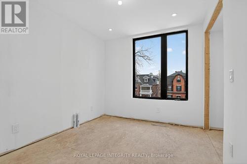 112 Queen Elizabeth Drive, Ottawa, ON - Indoor Photo Showing Other Room
