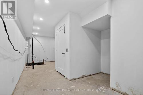 112 Queen Elizabeth Drive, Ottawa, ON - Indoor Photo Showing Other Room
