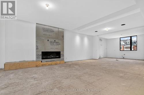Living Room - 112 Queen Elizabeth Drive, Ottawa, ON - Indoor With Fireplace