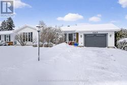 3269 CLEARWATER CRESCENT  Ottawa, ON K1V 7S3