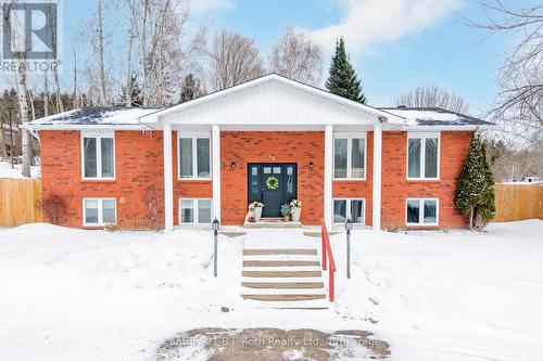 60 LEPAGE DRIVE  Penetanguishene, ON L9M 1R5