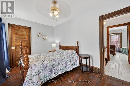 2553 County Road 42, Clearview, ON - Indoor Photo Showing Bedroom