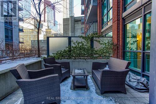 313 - 38 THE ESPLANADE  Toronto, ON M5E 1A5