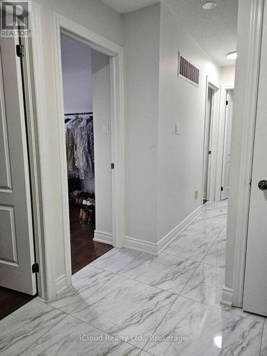 61 Hull Street, Mississauga, ON - Indoor Photo Showing Other Room