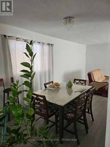 61 Hull Street, Mississauga, ON - Indoor Photo Showing Dining Room