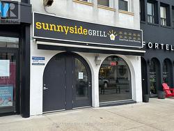 337 LAKESHORE ROAD E Oakville, ON L6J 1J4