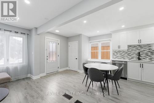 44 Jefferson Avenue, Hamilton, ON - Indoor