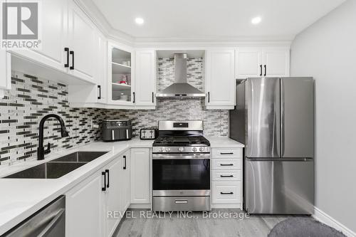 44 Jefferson Avenue, Hamilton, ON - Indoor Photo Showing Kitchen With Double Sink With Upgraded Kitchen