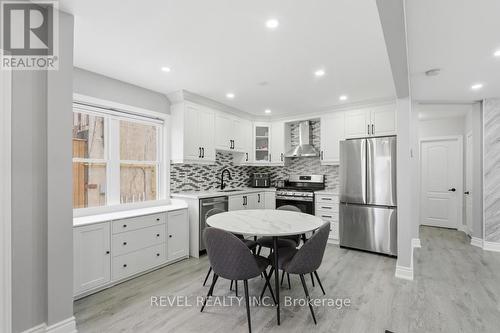 44 Jefferson Avenue, Hamilton, ON - Indoor