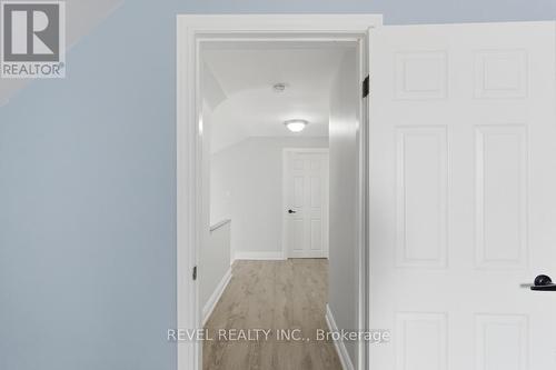 44 Jefferson Avenue, Hamilton, ON - Indoor Photo Showing Other Room