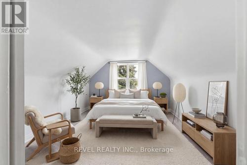 VIRTUALLY STAGED - 44 Jefferson Avenue, Hamilton, ON - Indoor Photo Showing Bedroom