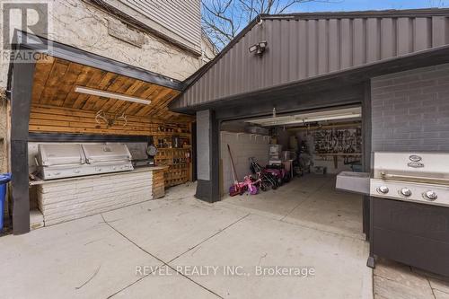 44 Jefferson Avenue, Hamilton, ON - Outdoor With Exterior