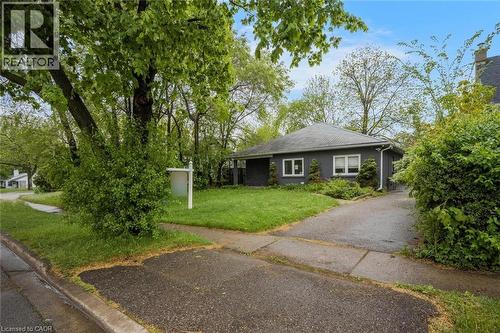 16 WOODWARD Avenue  Brampton, ON L6V 1K1