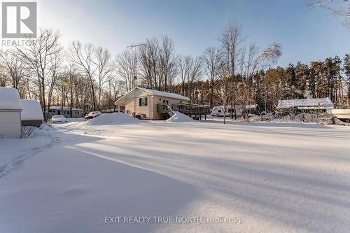 8 Robin Court, Tiny, ON - Outdoor