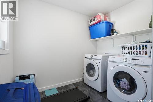 360 Barrett Street, Saskatoon, SK - Indoor Photo Showing Laundry Room