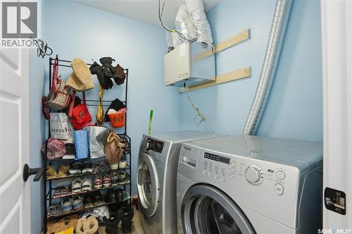 360 Barrett Street, Saskatoon, SK - Indoor Photo Showing Laundry Room