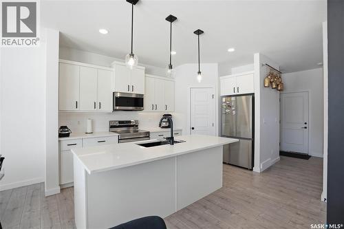 360 Barrett Street, Saskatoon, SK - Indoor Photo Showing Kitchen With Stainless Steel Kitchen With Upgraded Kitchen