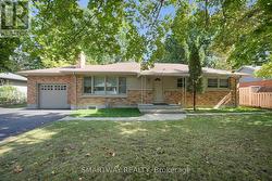 633 DONEGAL DRIVE  London North, ON N6H 3H6