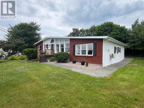 27 MAIN Road  Upper Island Cove, NL A0A 4E0