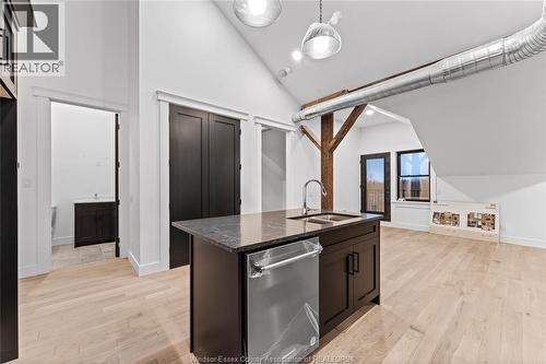 247 BROCK STREET Unit# 404 , Amherstburg, Ontario N9V 2H4 5