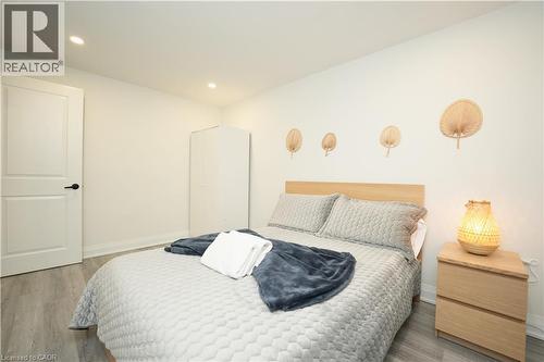 140 Jansen Avenue, Kitchener, ON - Indoor Photo Showing Bedroom