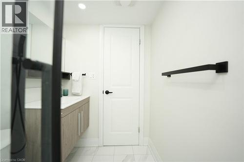 140 Jansen Avenue, Kitchener, ON - Indoor Photo Showing Other Room
