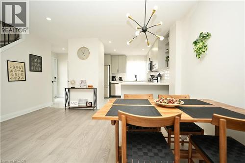 140 Jansen Avenue, Kitchener, ON - Indoor Photo Showing Dining Room