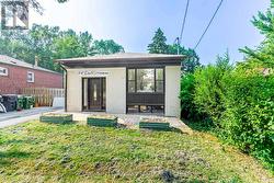 64 DALE AVENUE  Toronto, ON M1J 3J5