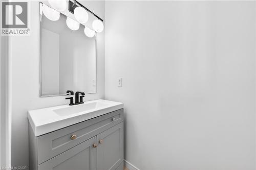 67 Maitland Street, Kitchener, ON - Indoor Photo Showing Bathroom