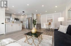 139 MAURICE COURT Newmarket, ON L3Y 2W1