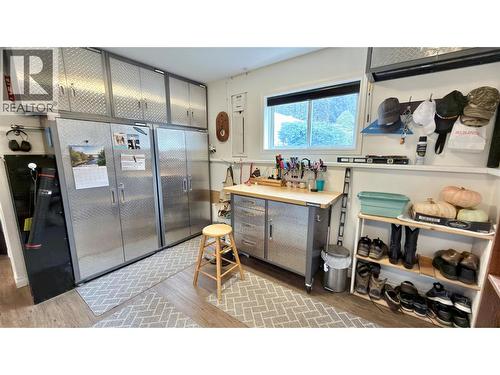 461 Eighth Avenue, Midway, BC - Indoor