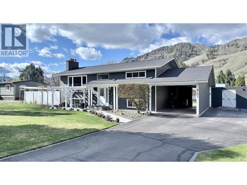 461 Eighth Avenue, Midway, BC - Outdoor
